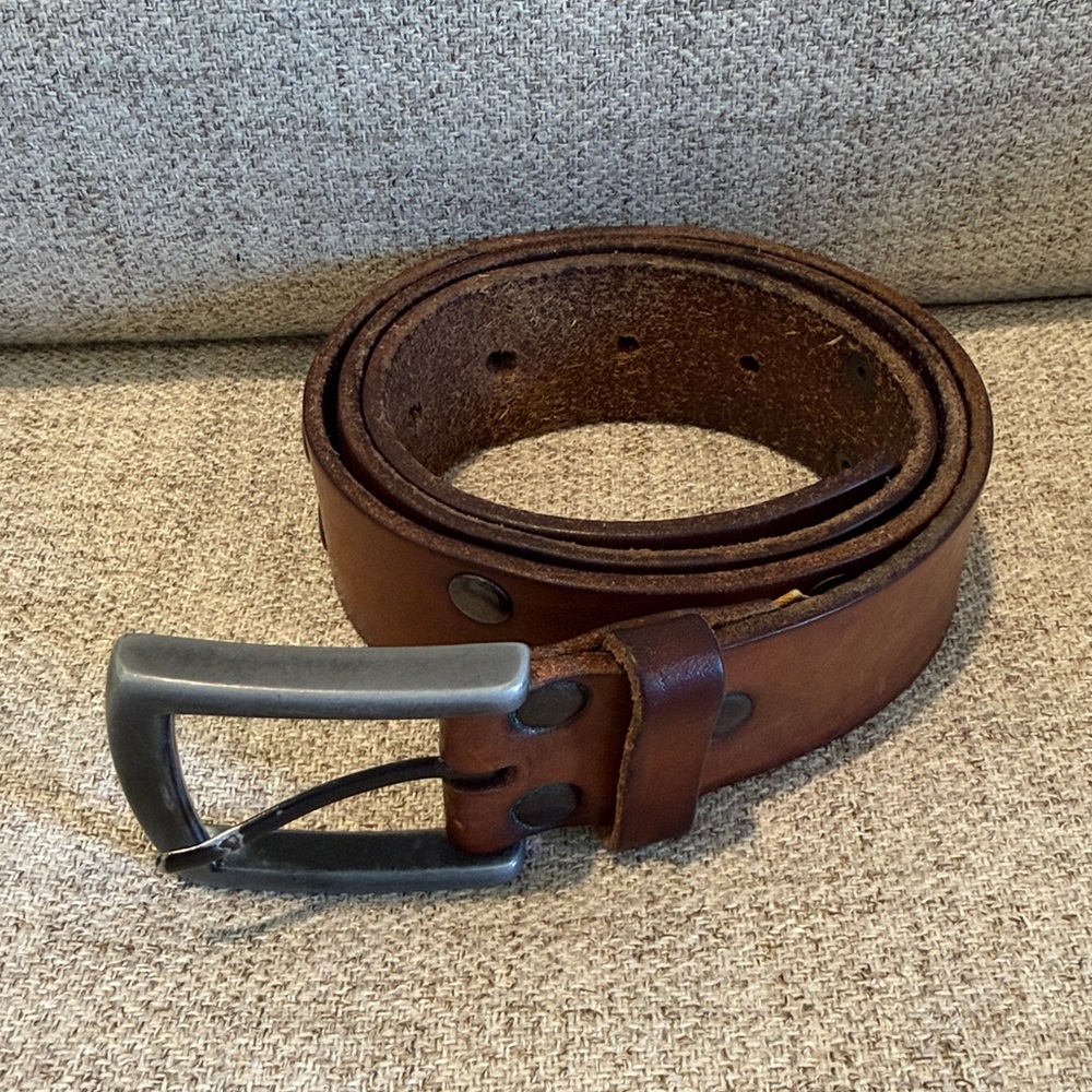 TRAILER Full Grain Studded Textured Leather Belt size 32